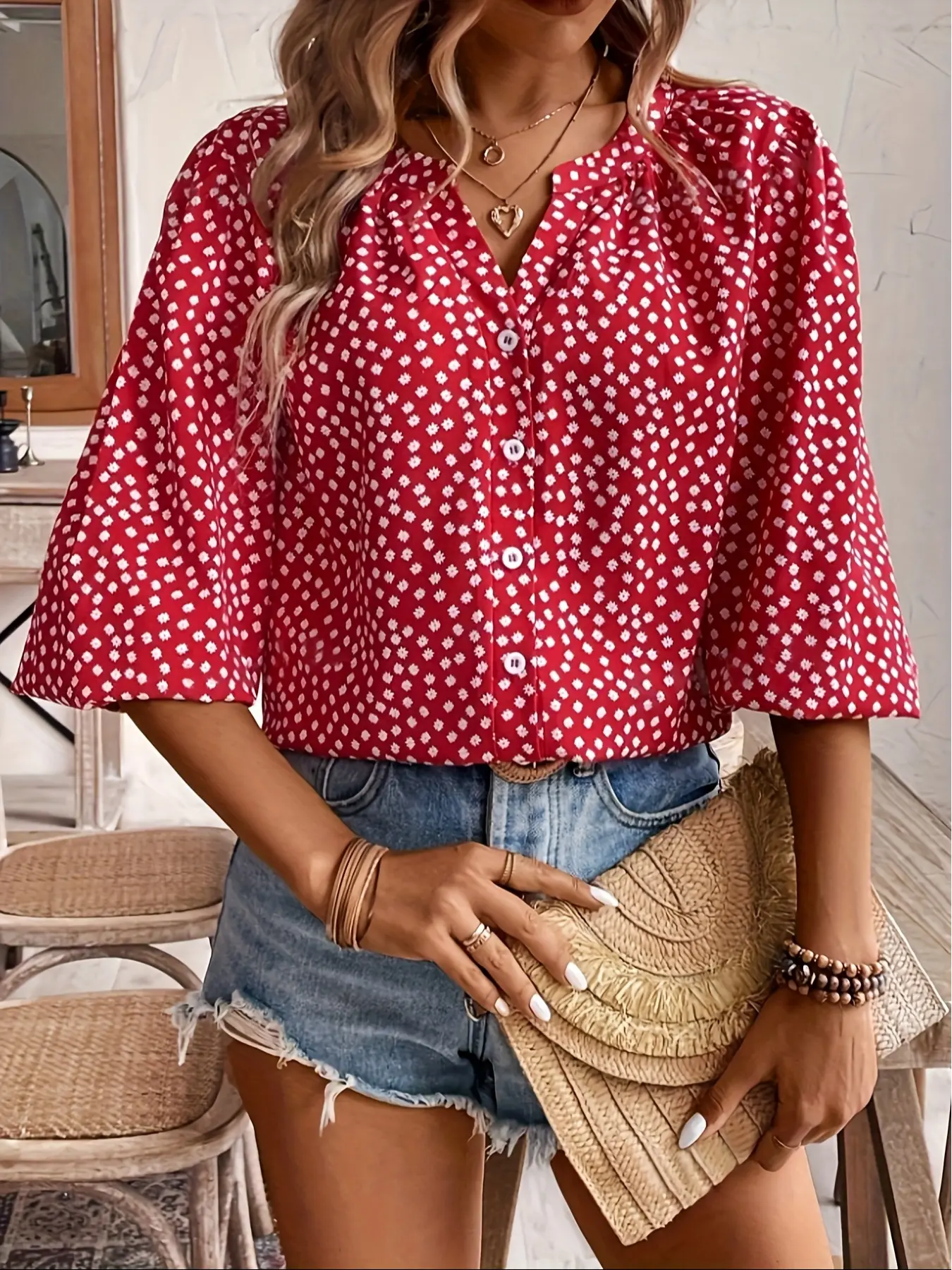 A women's fashionable versatile casual red floral Print V-neck lantern sleeve shirt, suitable for summer, daily casual wear, vacation, and commuting, Blouse, Boho Casual Top