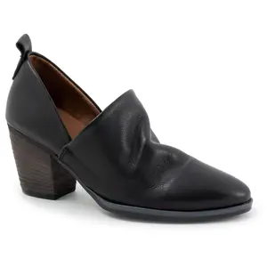 Bueno Women's Kesia Stacked Heel