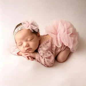 Newborn Photography Outfits Girl, Baby Girl Photoshoot Props Gift Set, Lace Romper with Headband for 0-1 Months Newborn