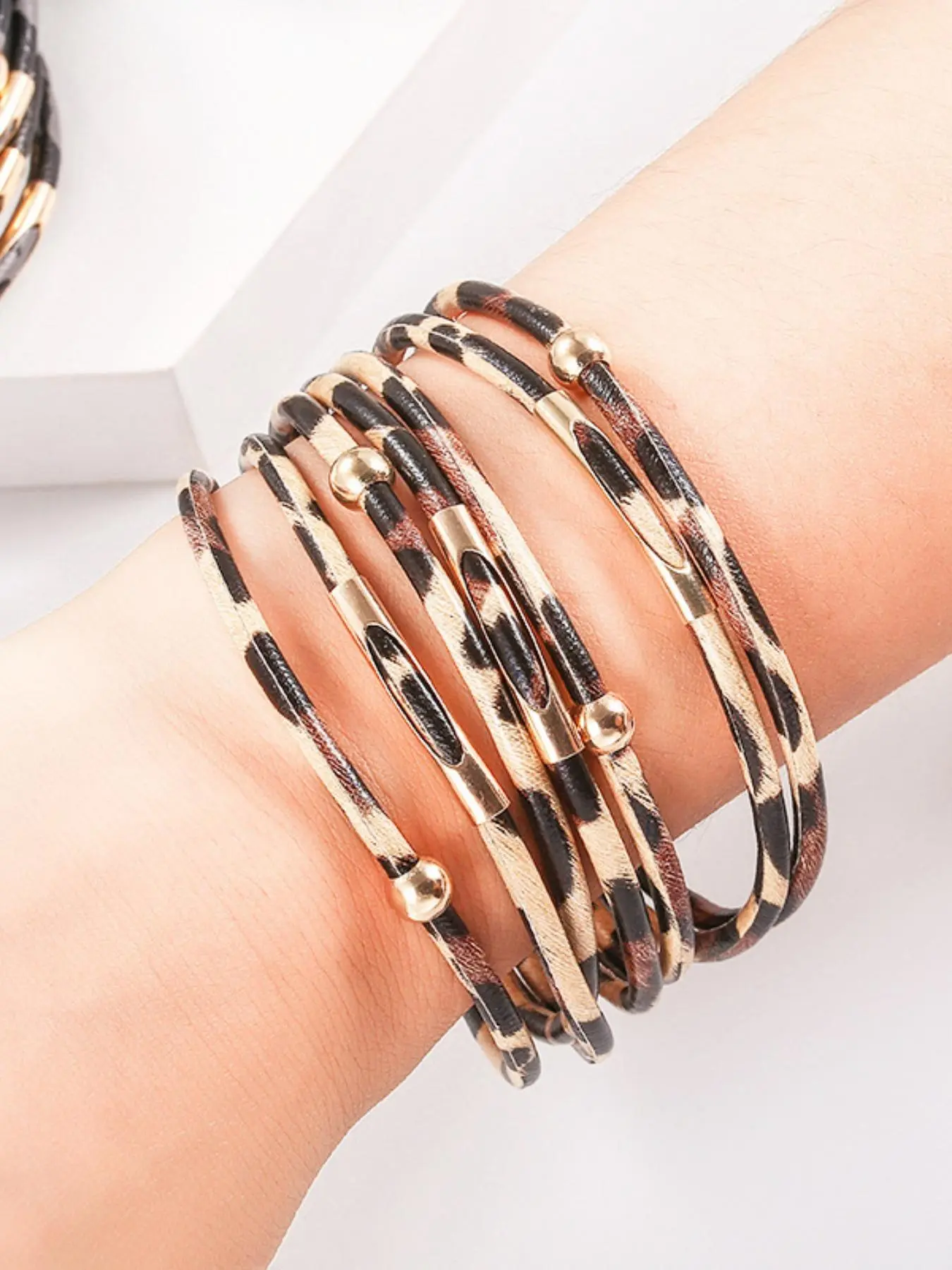 Leopard Print Beaded Layered Bangle, Trendy Stack Bangle, Fashion Accessory for Women, Perfect for Daily Wear or Special Occasions, All Seasons, Casual Style, Fashionable Bangle, Trendy Bangles, Casual Trendy Jewelry, Trendy Fashionable Accessories