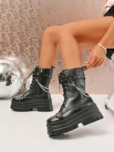Women's autumn and winter large size short boots, thick-heeled thick sole high water platform waterproof leather surface metal chain rivet decoration laced motorcycle, soft sole anti-skid wear-resistant high-boost punk style, Casual Warm Boots