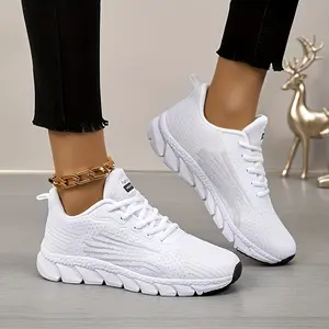 Spring and summer breathable mesh fashionable white women's shoes, lightweight shockproof platform sneakers, lightweight soft-soled wear-resistant and non-slip running shoes,