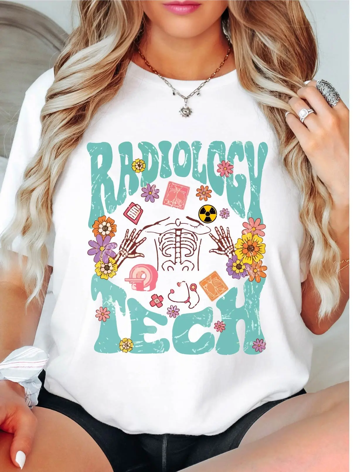Retro Radiology Tech Distressed T-Shirt, Radiology Nurse Shirt, Radiology Graduation Gifts Tee, XRay Tech Tee, Lightening Bolt Xray Technologist Shirt.
