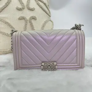 Pre-owned CHANEL Boy leather crossbody bag Purple in Leather 54063785