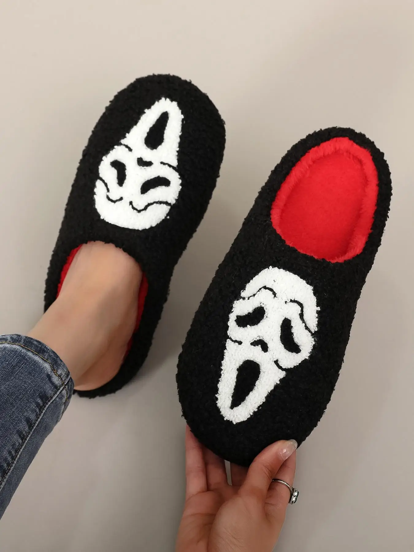 Women's Halloween Themed Ghost Pattern Plush Slippers, Trending House Shoes, Bedroom Slippers, Warm Slippers for Indoor & Outdoor Use for Fall & Winte