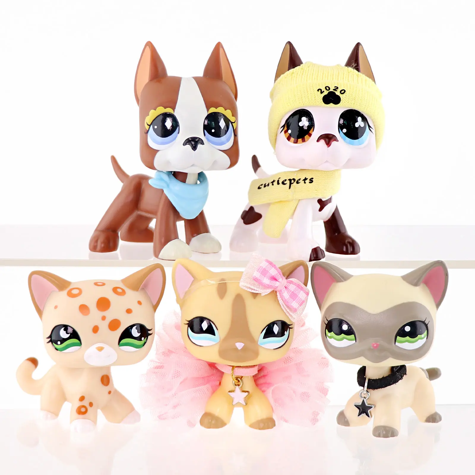 5 Pcs Bobble‑Head Pet Figurines Set, Collectible Mini Stylized Dog & Cat Toys with Removable Accessories, PVC Figures for Desktop Display Kids Birthday Party Gift