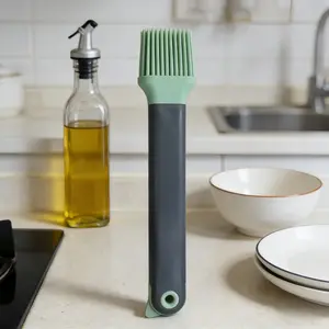Food Grade Silicone Oil Brush High Temperature Resistant BBQ Seasoning Brush Kitchen Soy Sauce Brush Home Baking Oil Brush
