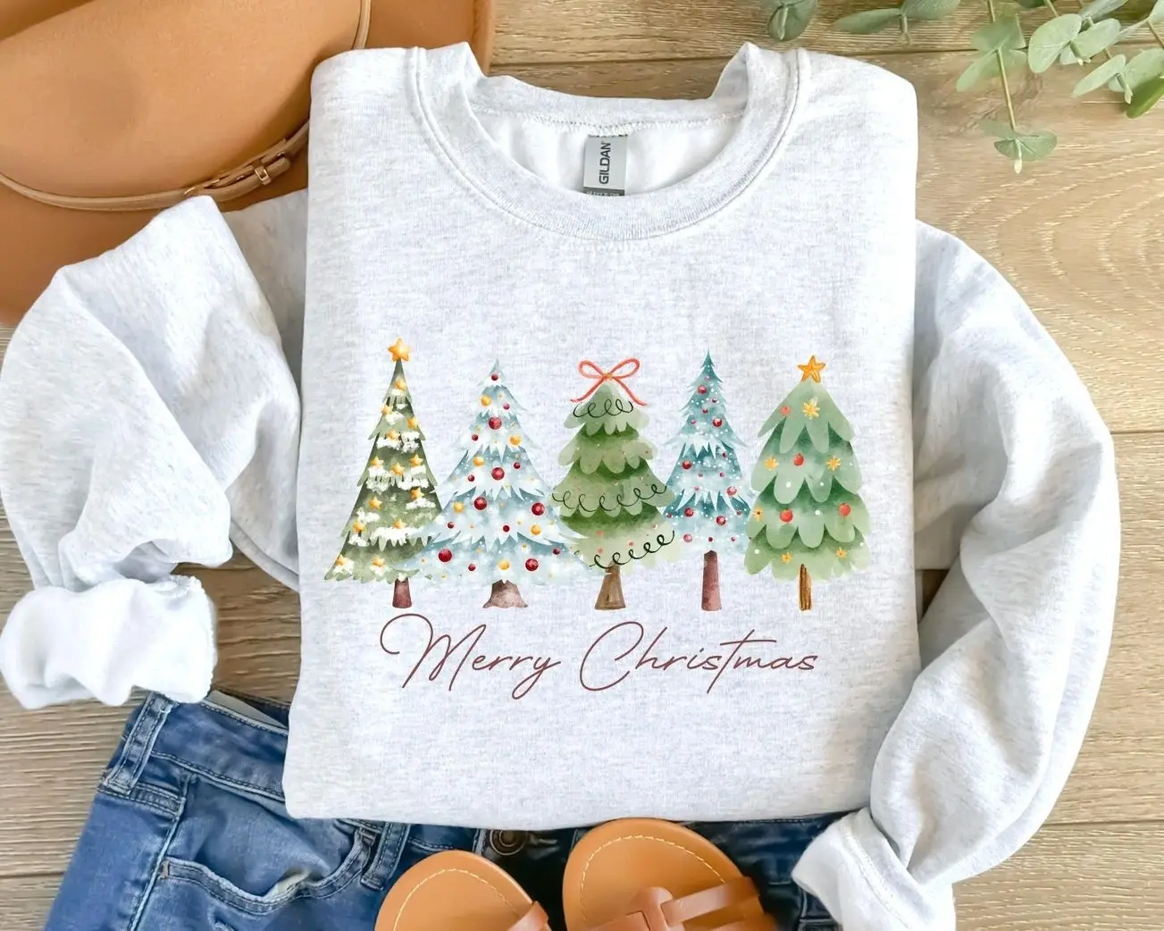 Green Tree Christmas Sweatshirt, Festive Xmas Crewneck, Cute Holiday Tree Graphic Sweater, Minimalist Christmas Party Shirt, Aesthetic Winter Season Jumper, Merry Xmas Outfit, Christmas Tree Gift for Women and Men, Cozy Holiday Apparel