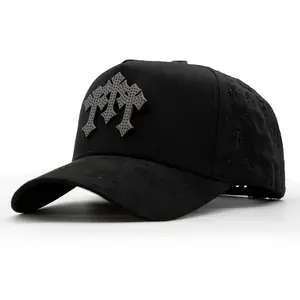 Barbas Hats x Chrome Blackout Snapback – Premium Streetwear Baseball Cap Featuring Luxury 3D Cross Embroidery and an Adjustable Unisex Fit, Designed for Men, Women, and Teens Seeking a Clean All-Black Urban Snapback Hat with Bold Chrome-Inspired Styling