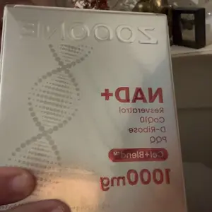 Product Review of ZOOONE 1000mg NAD+ Berry Flavor Drink Mix for Skin Aging Support, Energy, and Focus - 30 Pack - from M**❌