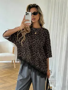 Women's Casual Solid Color Asymmetrical Hem Lace Patchwork T-Shirt, Comfortable and Stylish Top for Daily Wear, Perfect for Layering