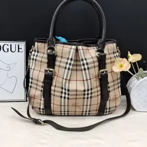 Pre-owned BURBERRY Canvas Shoulder Bags 7.8'' R17719 Shoulder Bag C10149510043 0531 T3 Mia