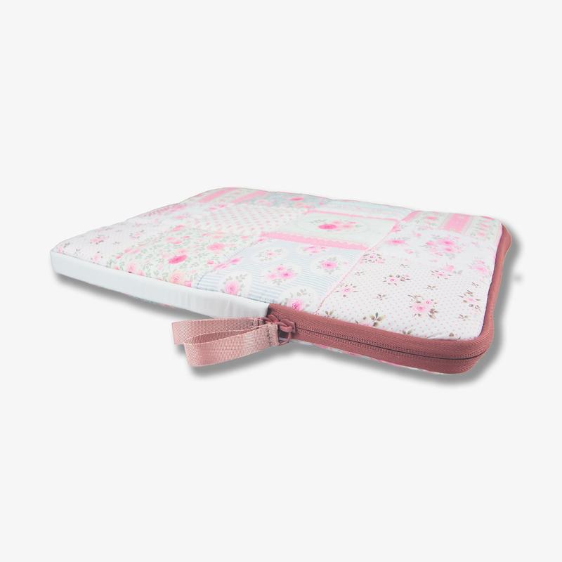 Puffy Laptop Sleeve - Patchwork Cottage