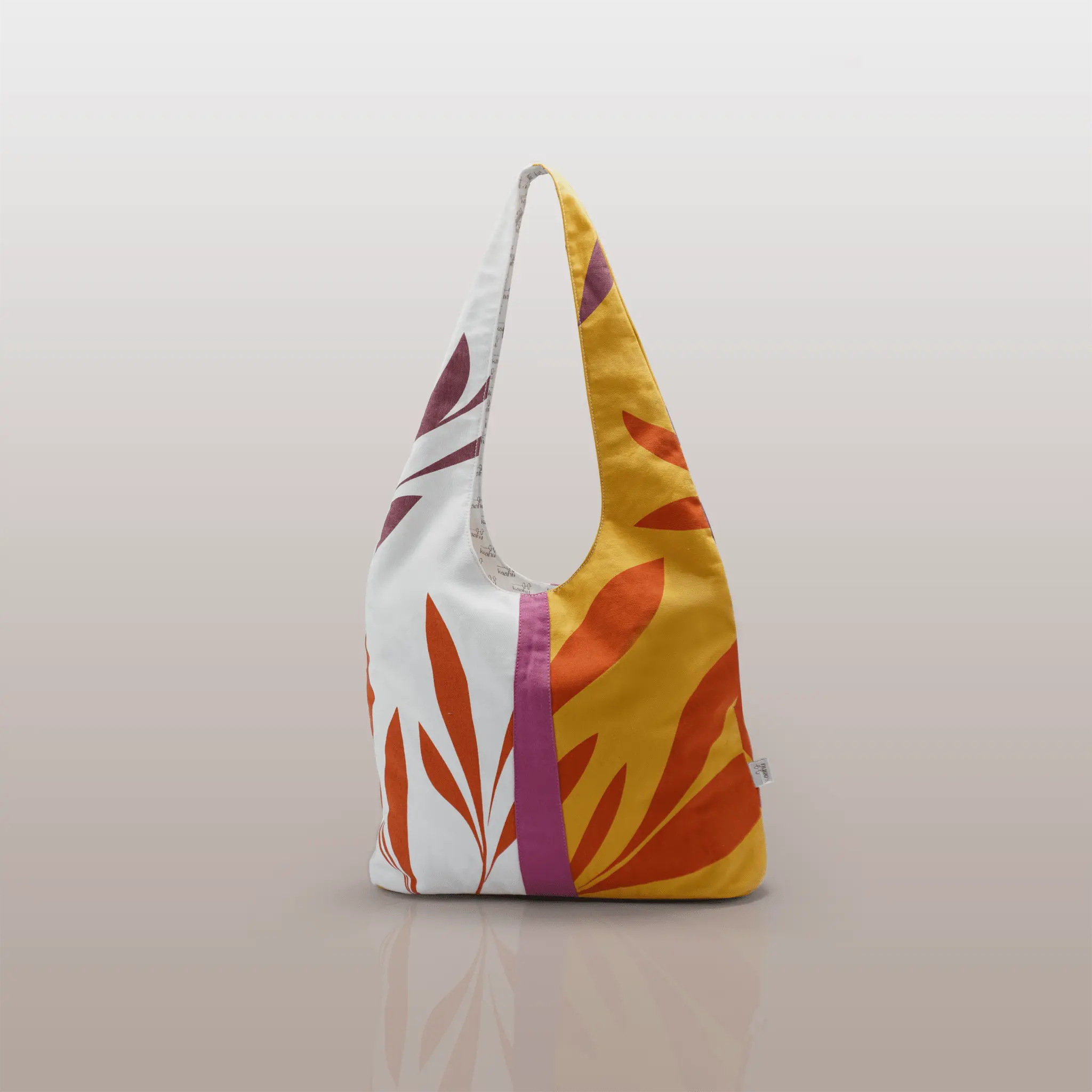 Leaf & Light Hobo