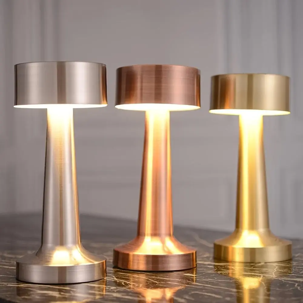 Nordic Style Metal Vintage Table Lamp, Soft Light Atmosphere Lighting, Bedroom Exclusive Fit, European Bedroom Decor Core Equipment, Home Decoration Lamp, Decorative Lamp