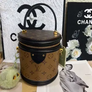 Pre-owned Louis Vuitton Bucket Bag