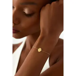 Tiny Birth Flower Bracelet – 18K Gold-Plated Custom Floral Charm Bracelet