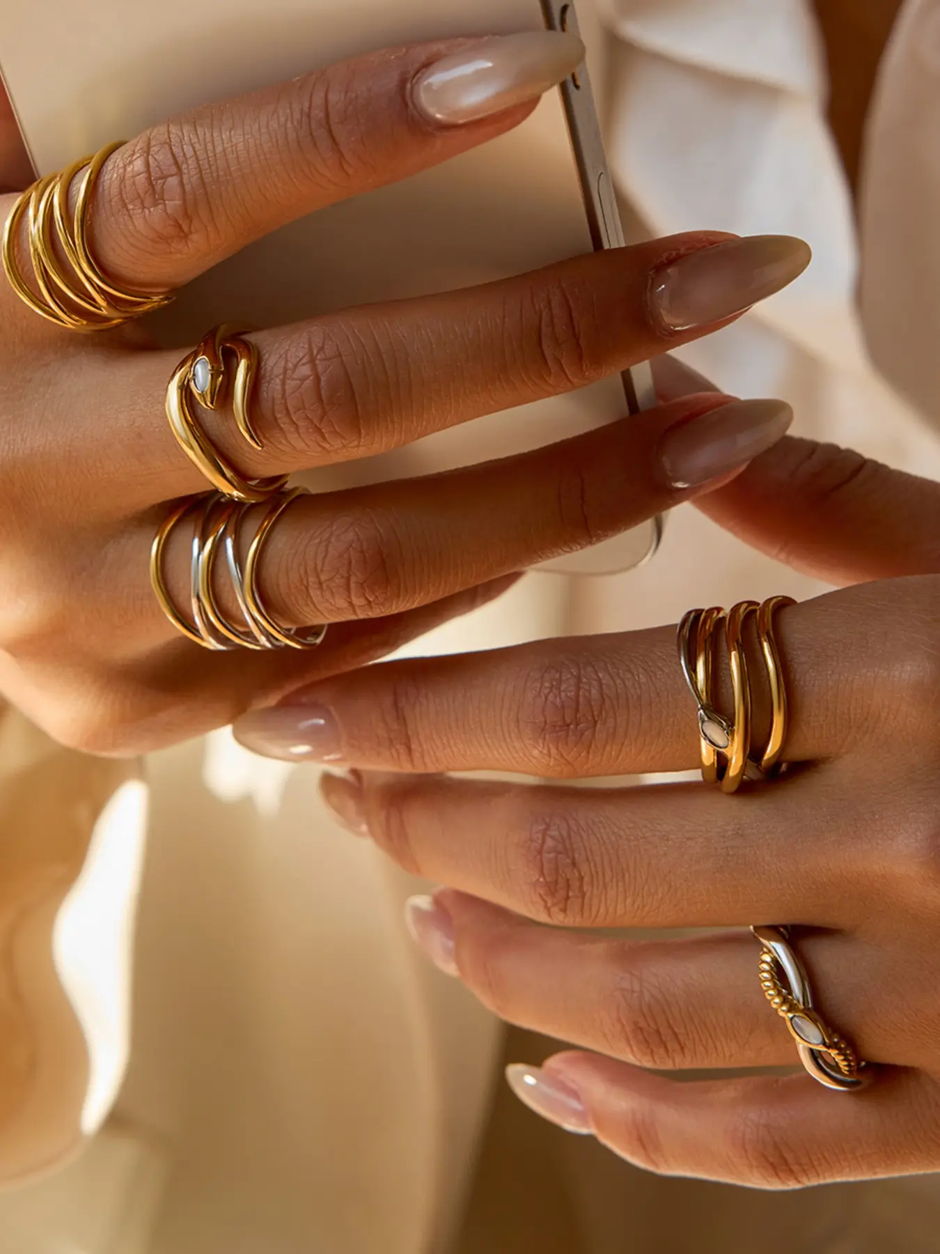 Ladies Ring Double Layered Wrapped Ouroboros Ring Stainless Steel 18k Gold Plated Waterproof And Anti Allergy Designer s Fashionable Jewelry