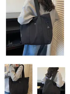High-End Minimalist Nylon Tote Bag for Women, Large Capacity Lightweight Multi-Pocket Shoulder Bag, Waterproof Casual Daily Commute Travel Bag, Casual Trendy Bag
