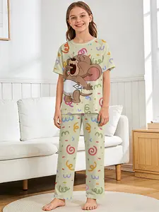 Cute and Fun Mouse Happy 2-Piece Girls' Digital Printed Short-Sleeve Pajamas with Extended Pajama Pants, Stylish, Trendy, Casual, Comfortable and Soft Pajama Set, Suitable for Sleeping and Girls' Home Wear, Perfect Gift for Girls