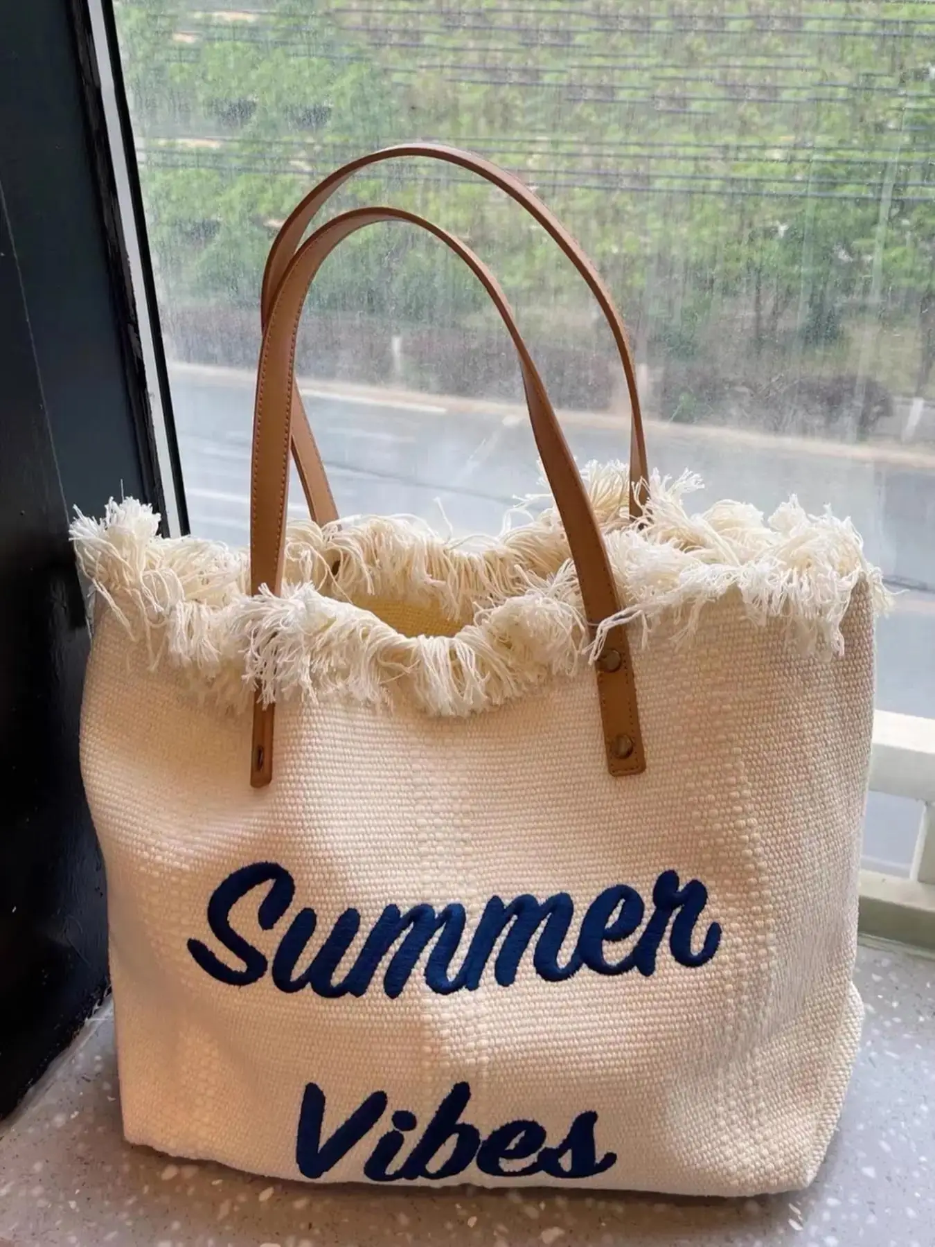 2025 Summer Fashion Letter Pattern Tassel Decor Canvas Tote Bag, Large Capacity Everything Tote Bag for Women, Vacation Beach Bag