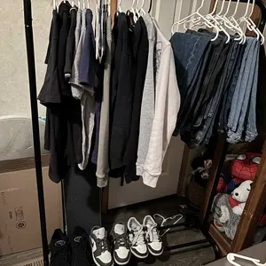 VEVOR Clothes Rack, TikTokShopBlackFriday, Heavy Duty Clothing Garment Rack with Hanging Rod and Bottom Storage Area, Clothing Rack for Bedroom Guest Room Accessories Laundry