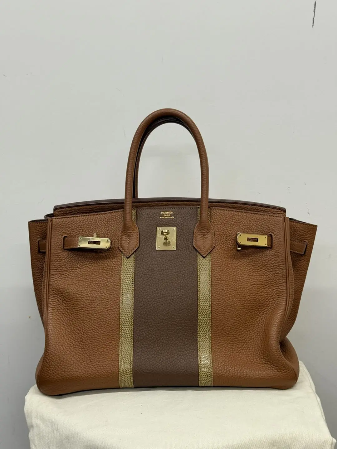 Pre-owned HERMÈS Birkin 35 Club Bag in Togo Leather with Lizard Skin Stripe Detail, Gold Hardware, Square P Stamp (Discontinued Limited Edition, Style Code: B2512027)