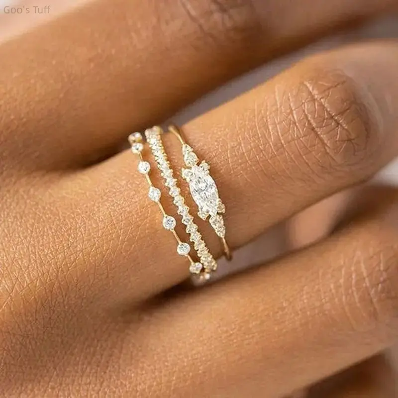 Women's 3-Pcs Stackable Finger Ring Set, Exquisite Triple-Layered Costume Jewelry Bands for Engagement, Romantic Dating Outfits