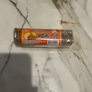 Guava Roll Filled with Milk Candy - 9oz Snack from Mexico - Sweet Treat with Guava Flavor