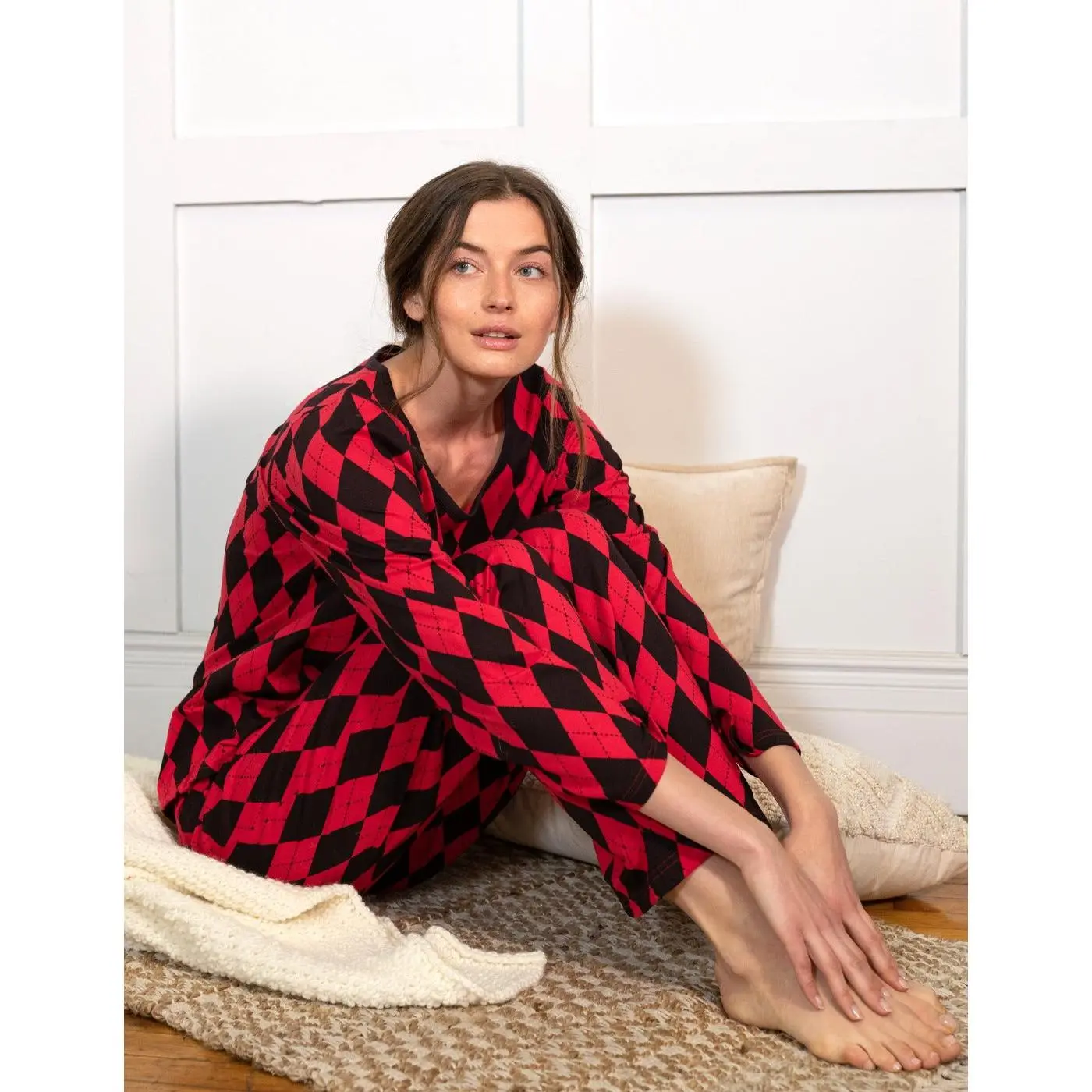 Women's Loose Fit Red & Black Argyle Pajamas