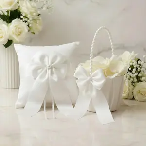 White Satin Flower Girl Basket Ring Bearer Pillow Set Pearl Handle Wedding Basket Classic Bow Traditional Bridal Party Ceremony Decor