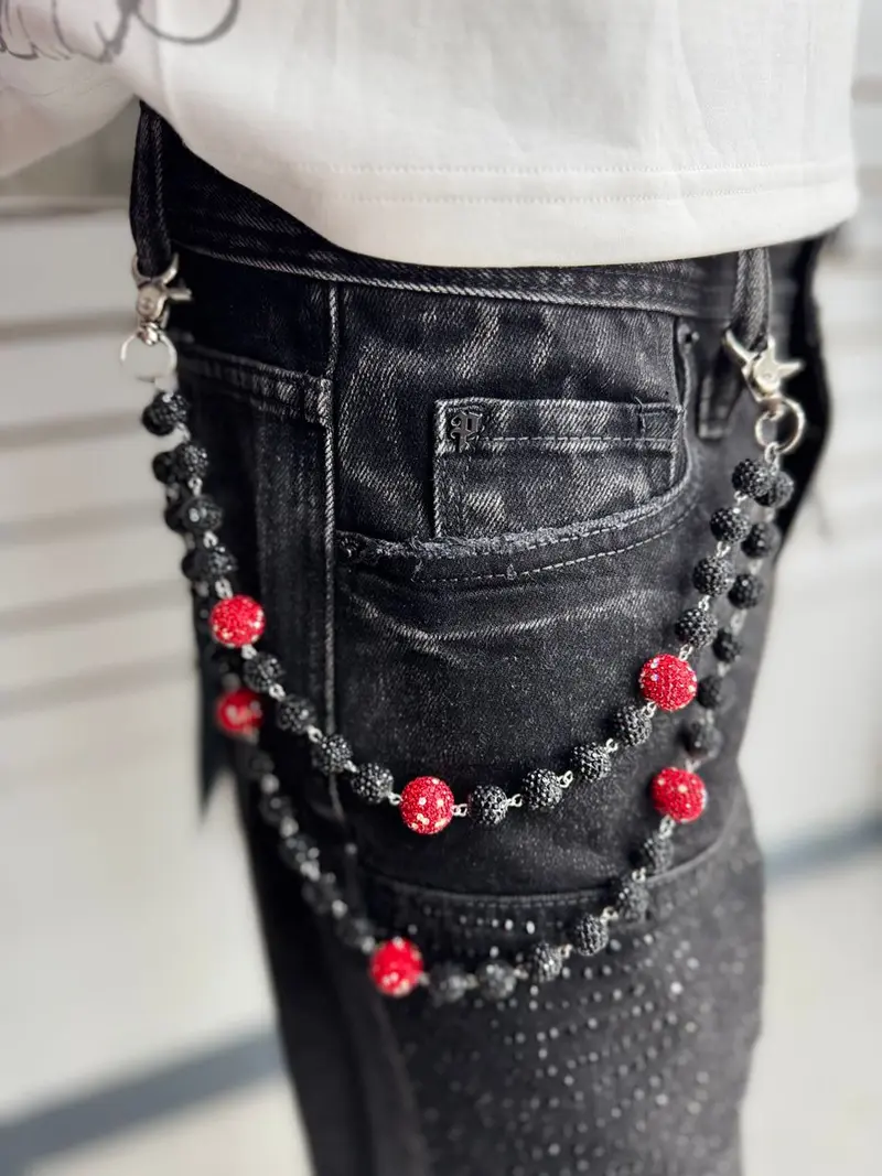 BLCK RED W DOTS WALLET CHAIN