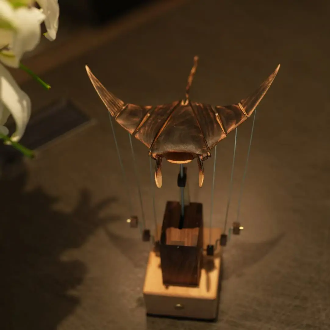 Handmade Wooden Manta Ray Mechanical Automaton - Internal Gears, USB-C Rechargeable, Silent Non-Musical, 9.4in x 7.1in, Mechanical Oddities Ornament, Room Decor, Christmas Gift (summerwins)