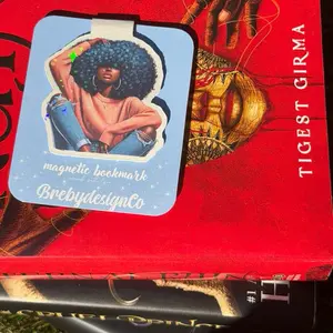Melanin Black Girl Magnetic Bookmark, Strong Magnet Book Accessories, Cute Stationery Supplies Page Marker for Book Lovers, Ideal Gift for Romance Readers
