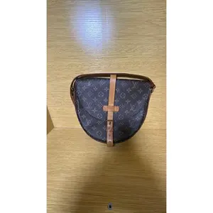 Pre-owned Louis Vuitton Leather Luxury Bags & Accessories Monogram Chantilly GM Date Code: NODC04032602. Entrupy ID: CTQKT48. Chicago