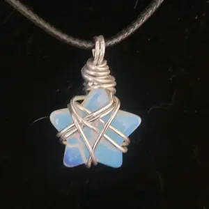 opalite star neclace wrapped with aluminum wire with black neclace
