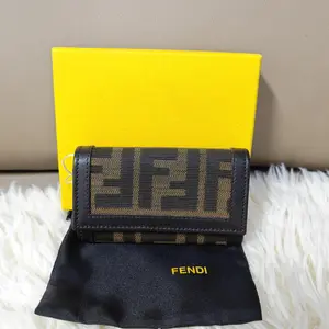 Pre-owned France Clutches & Wristlets Fendi — Monogram Wallet (SZ 02890）