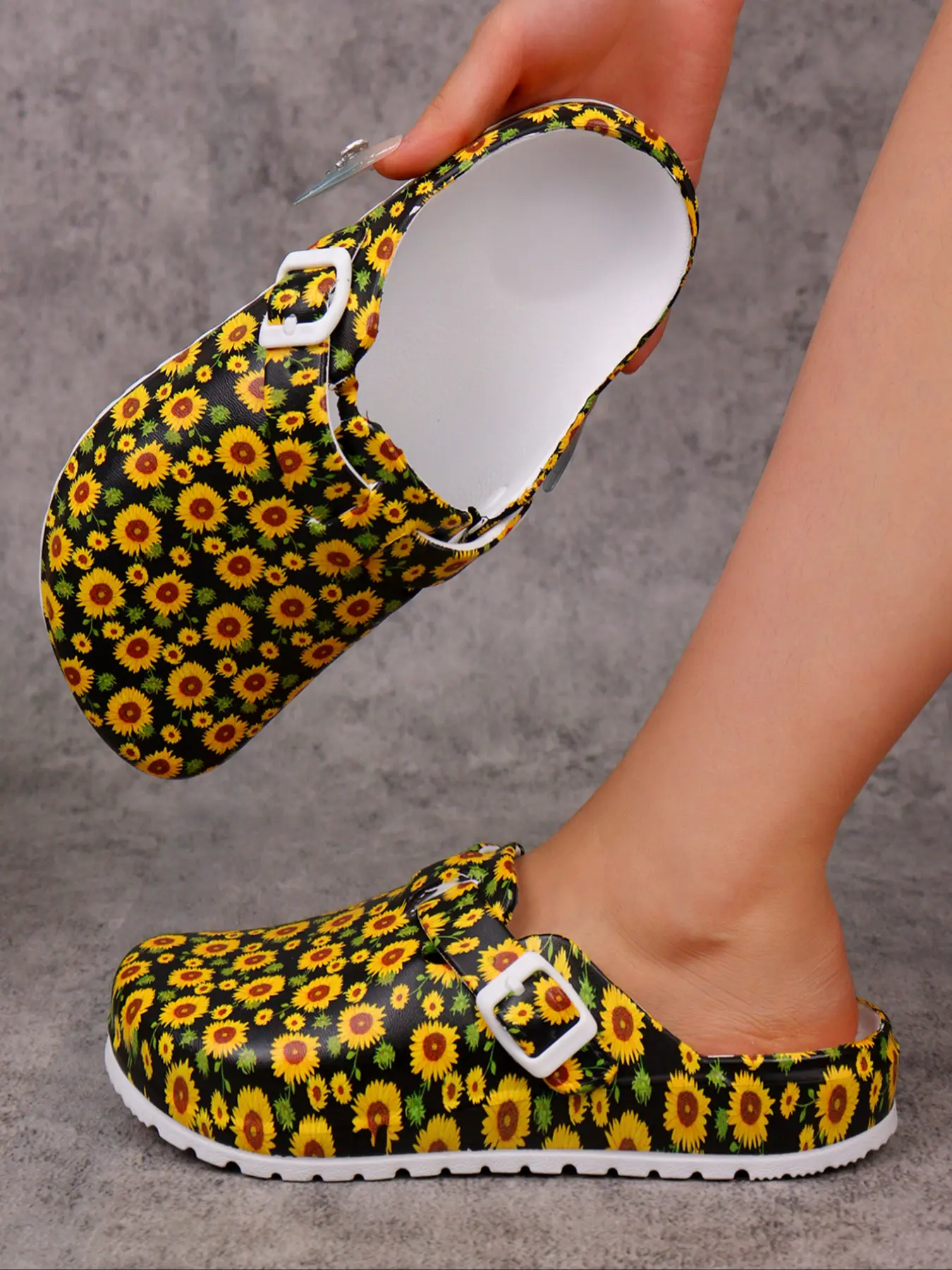 Women's Floral Print Slip-On Shoes, Lightweight Eva All-Season Work Shoes, Adjustable Buckle Strap, Soft Sole, Beach & Garden Wear, Slip On Style, Beach Casual Shoes, Slip On Footwear, Summer Footwear