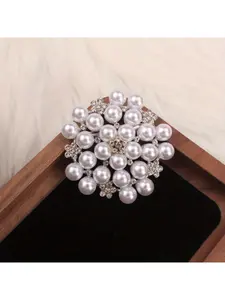 Fashion Pearl Brooch, Elegant Pin for Women, Suitable for Decorating Scarves, Dresses, Coats, Handbags and Other Occasions. It Is An Ideal Gift for Your Lover, Friend, Family Member or Classmate on Festivals.