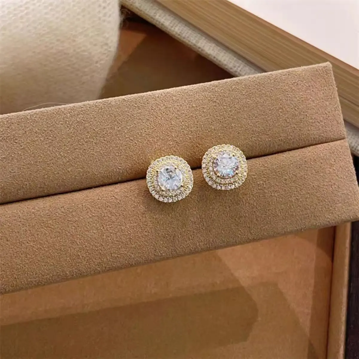 E108 Shiny Iced Out Cubic Zirconia Earrings Anti Fade Plated Hip Hop Ear Jewelry For Him Her