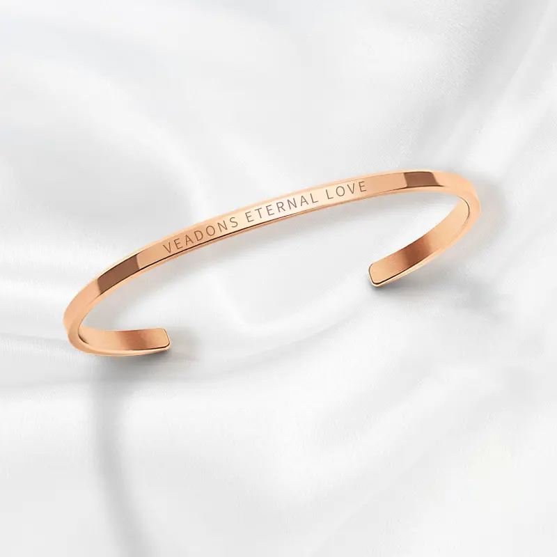 Women's elegant fashion bracelet: adjustable size, stylish elegant design, women's fashion jewelry