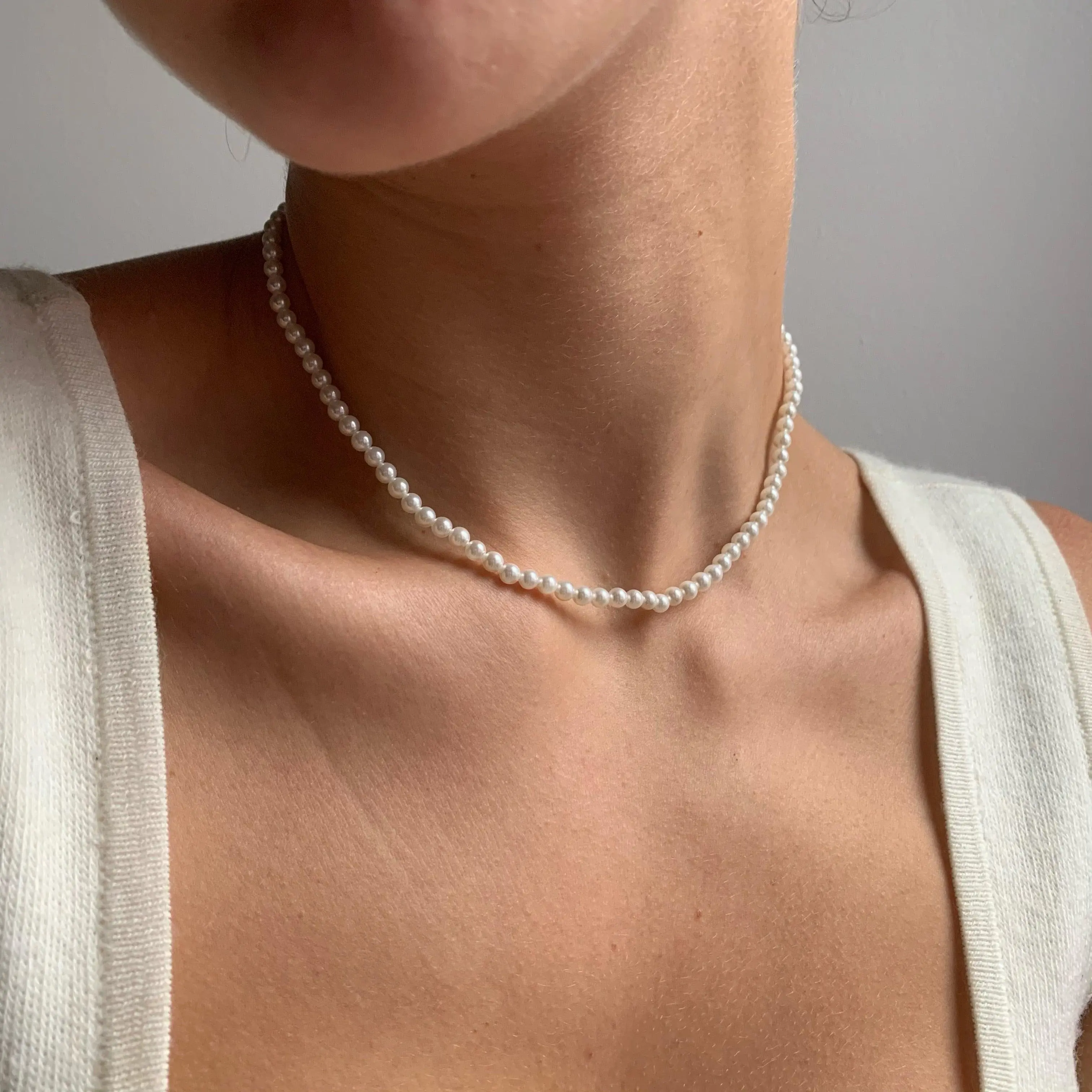 EVRY JEWELS Gold or Silver Plated Women's Hypoallergenic Girly Pearly Necklace