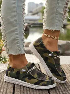 New Camouflage Casual Walking Shoes for Women, Low Top Lace-Up Canvas Sneakers, Comfortable Flat Shoes for All Seasons, Stylish and Versatile