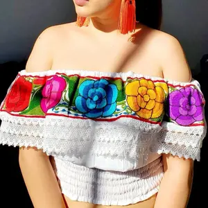Beautiful Mexican traditional blouse. Blusa campesina trapeada, campesina blouse woven with flowers and lace. Different colors available.Birthday gift for her coquette mom handmade made in Mexico clothes.
