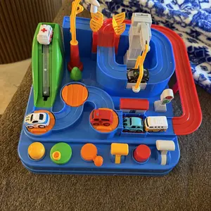 Kids Race Track Adventure Toy – Interactive Puzzle Track Playset with 6 Cars, Builds Thinking & Fine Motor Skills, Safe & Easy Assembly