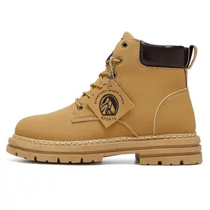 Men’s fashion retro boots—comfortable, non-slip lace-up hiking shoes suitable for men’s outdoor hiking and trekking.