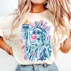 Preppy Statue of Liberty Bubble Gum Comfort Colors Shirt, Trendy Patriotic Graphic Tee, Cute USA Aesthetic T-Shirt, 4th of July Shirts