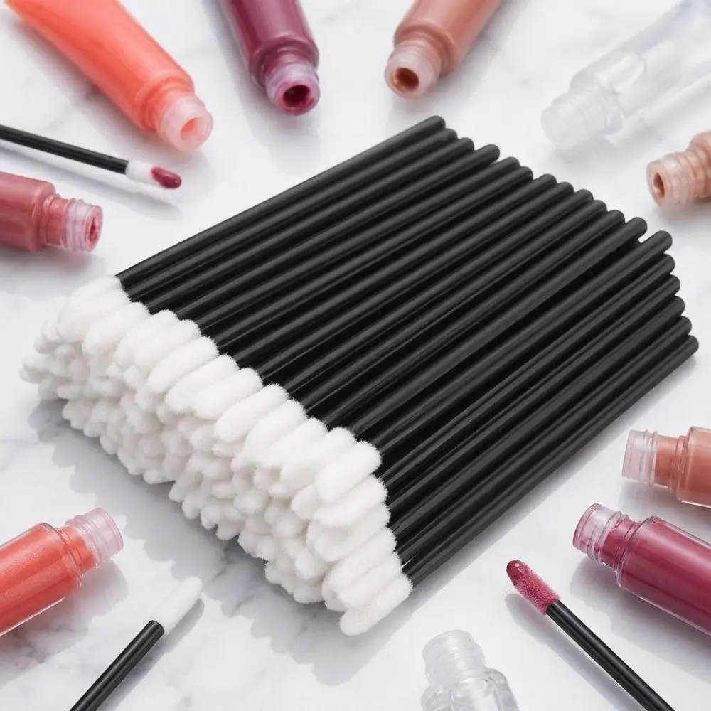Professional Portable Dual-Tip Lip Brush Set: Travel-Friendly & Hygienic Tools with Angled and Round Heads for Precise Lipstick & Concealer. Non-Shedding Bristles, Anti-Slip Grip, Perfect for Parties and Touch-Ups. Individually Packaged for Hygiene.