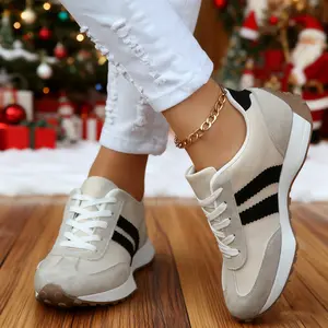 Women's Color-Blocked Outdoor Sneakers Comfortable and Slip-Resistant Walking Shoes Stylish Round-Toe Lace-Up Shoes