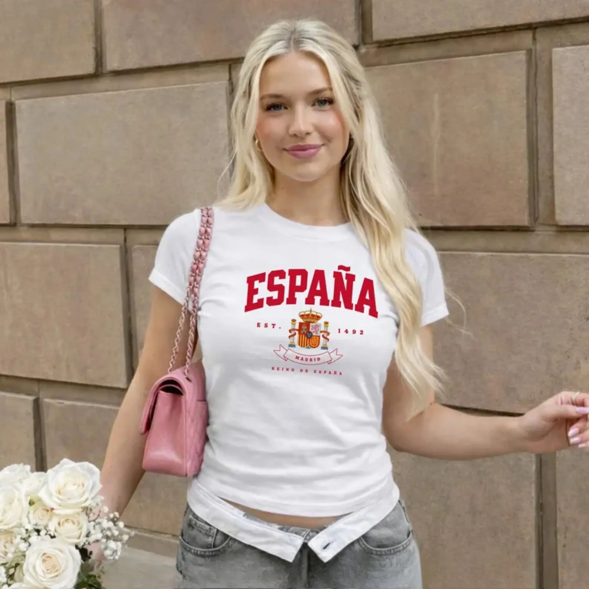 Women's Spain Spider Print Short-Sleeve Casual Cropped Fitted T-Shirt - España Flag Heritage Vintage European Summer Outfit, Spain Pride Gift for Teens